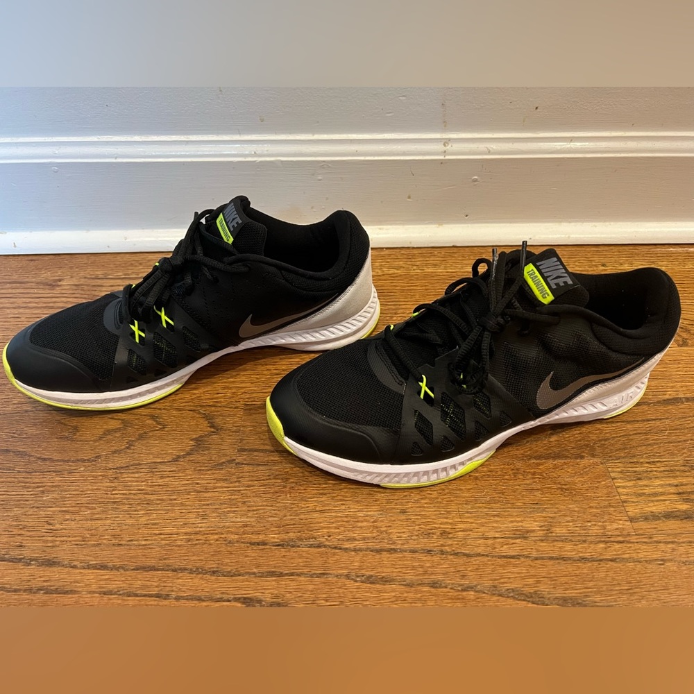 Nike Air Training shoes. Mens 10.5